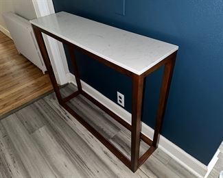 Kate & Laurel modern wood and quartz console table