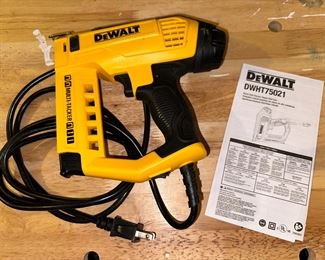 DeWalt Multi-Tacker