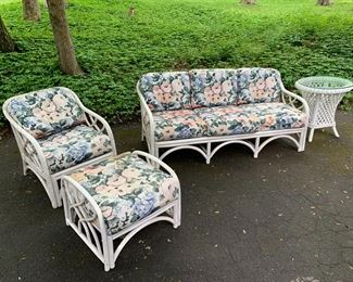 White rattan sunroom set