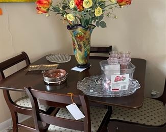vintage drop leaf table w/4 chairs