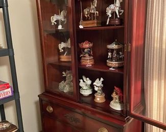 vintage bassett curio/china hutch/bookcase