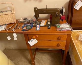 Best Home sewing machine in cabinet w/notions
