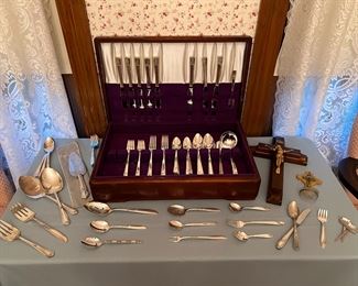 Oneida Nobility "Caprice" silverplated flatware and chest along with various silverplate pieces