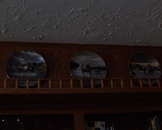 Collectible pony plates