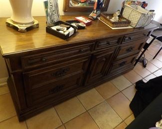 Drexel dresser