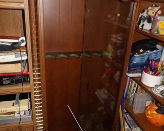 Wood and glass Gun case