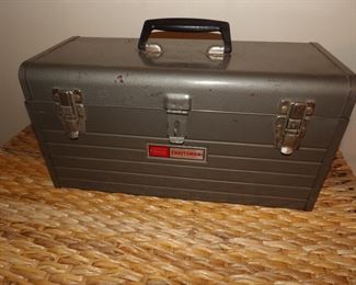 Craftsman tool chest with tools