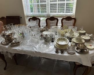 Drexel Heritage dining room table and 8 chairs
Crystal
serving pieces