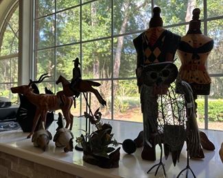 Big variety of decorative accessories 