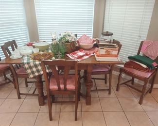 Vintage Farm Dinning Table