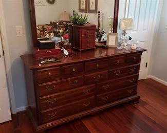 Mahogany bed, double dresser, chest on chest & side table