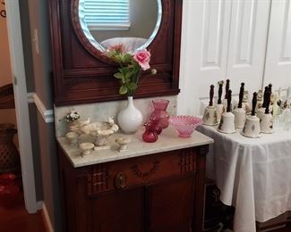 Victorian bed, dresser & washstand