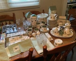 Pfaltzgraff Naturewood Pattern