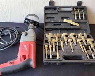 02 Milwaukee Hammer Drill