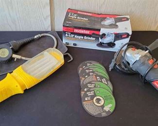 Grinder, Gauge And Light Lot