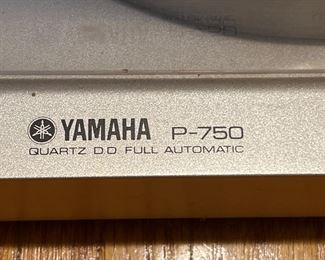 Yamaha Turntable