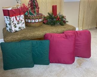 Cloth Seat, Christmas Items and Pillows