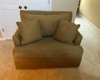 Havertys Twin Sleeper Loveseat