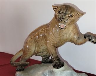 Large - Antique amazing beswick cougar on Rock
