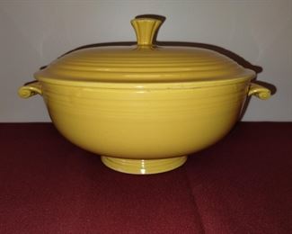 Vintage bright yellow fiestaware lidded casserole dish / serving bowl 