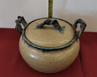 Vintage signed glazed pottery/soup tureen/serving dish with lid. In amazing condition!