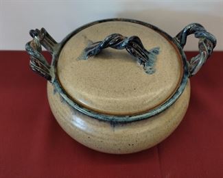 Vintage signed glazed pottery/soup tureen/serving dish with lid. In amazing condition!
