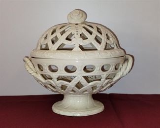 Vintage Wedgwood Cream Queens Ware Open Lattice Orange Bowl with Lid Jasperware - Amazing condition!!