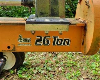 Brave 26 Ton Log Splitter