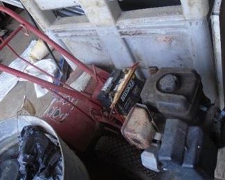 HUSKEE ROTOTILLER