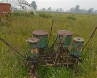 JD CORN BEAN PLANTER