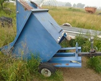 LAWN VAC TRAILER