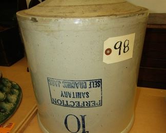 Red Wing 10-gallon Perfection Self Draining Jar