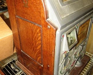 ANTIQUE 1920’s JENNINGS DUTCH BOY 5 CENT SLOT MACHINE