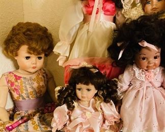 Selection of Collectable Dolls. 