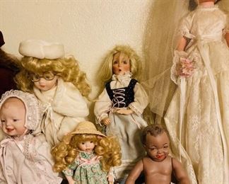 Selection of Collectable Dolls. 