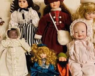 Selection of Collectable Dolls. 