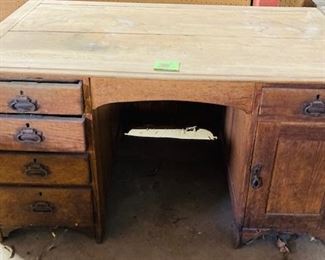 Antique Wood Desk. Good Condition.
