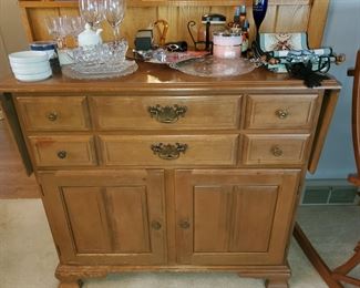 Maples sideboard w drop leaves