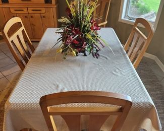 Broyhill Blonde Table and 6 Chairs. 