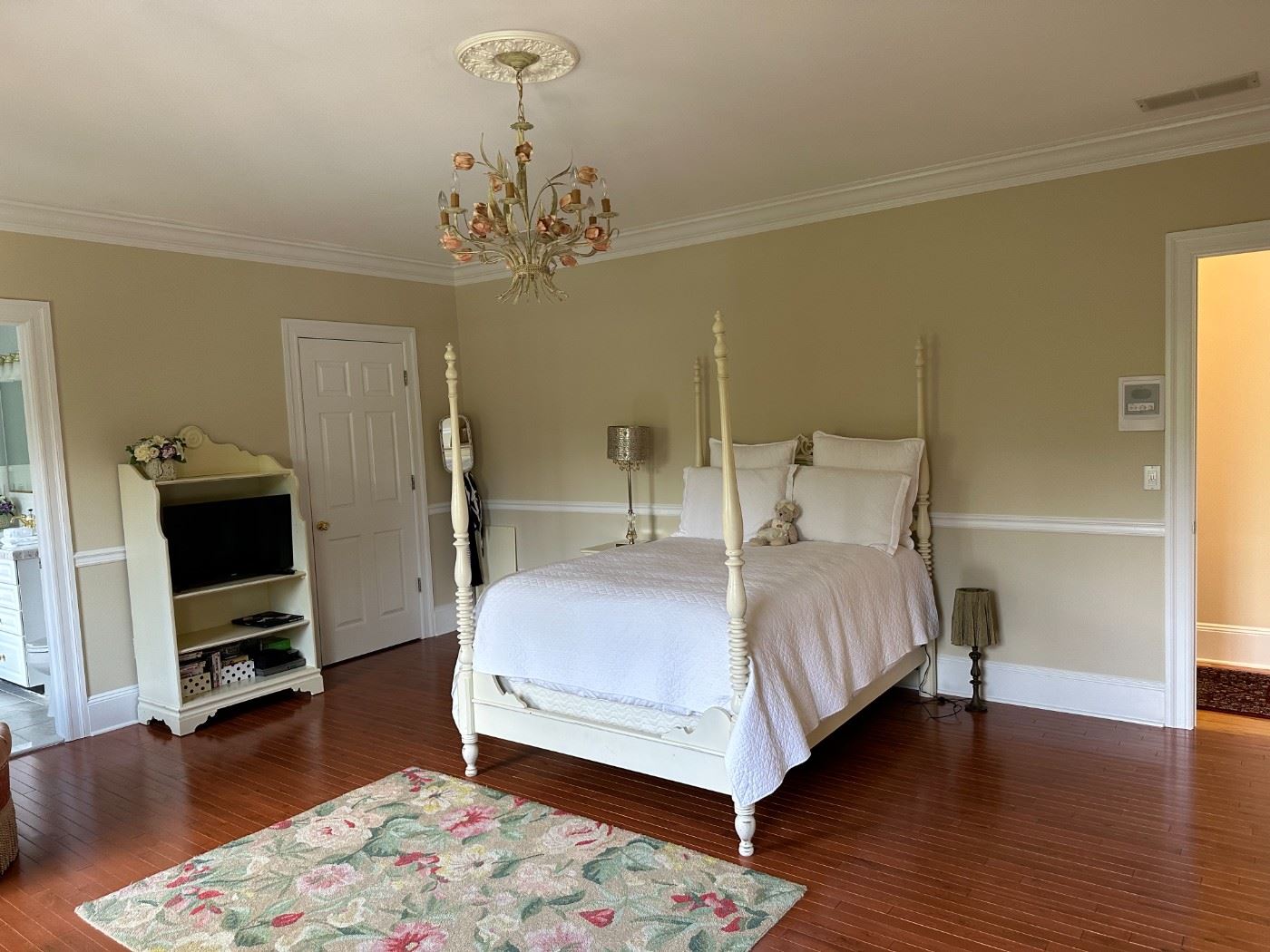 Estate Sale Rumson, NJ starts on 6/30/2023