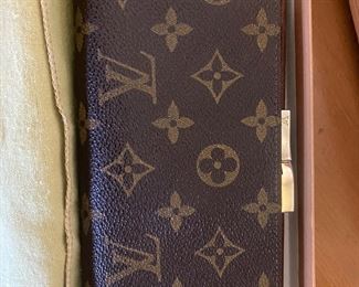 Louis Vuitton Wallet 