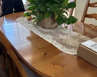 Dinning Table and Chairs 