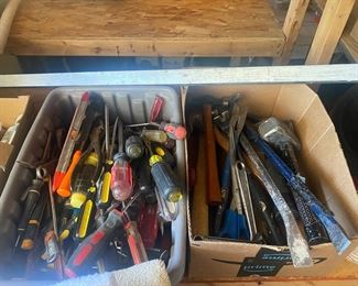 Screwdrivers/ Flatheads / Tools 