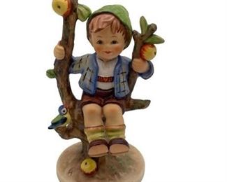 Lot 012 3 Bid(s)
Goebel Porcelain Apple Tree Boy 878 In Box