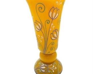 Lot 058 7 Bid(s)
Czechoslovakia Hand Painted Floral Footed Vase