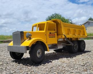 Vintage Miller Ironson Corp. metal dumptruck