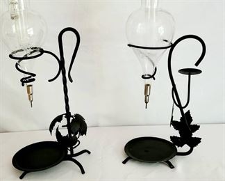 2 VINTAGE WINE AERATORS