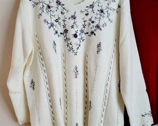 ASSORTED WOMENS Sweaters