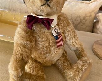 Steiff Abraham Lincoln Likited Edition #40/1000 2018 bear, musical