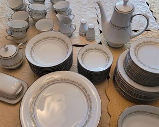 Noritake Trilby 97 pieces total